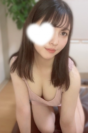 日向めぐ
