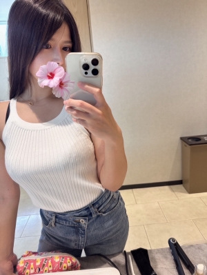 白咲えみ
