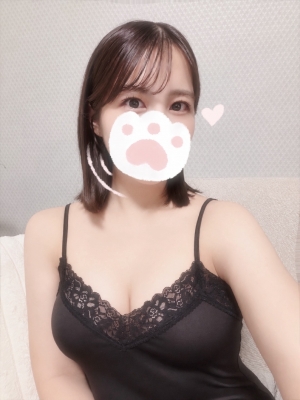 小川ひな